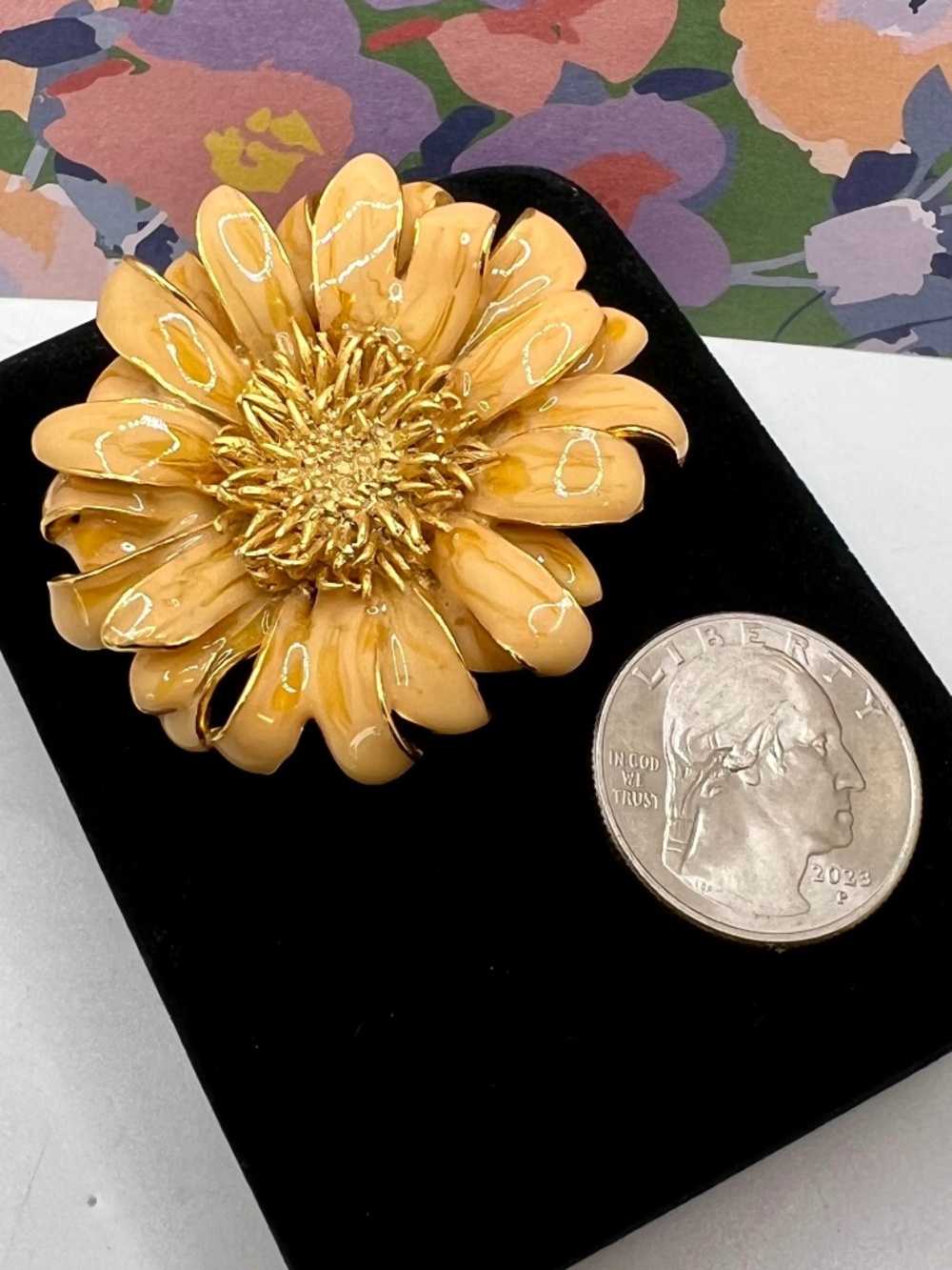 Erwin Pearl Enamel Marigold Brooch - Picture 3 of 6